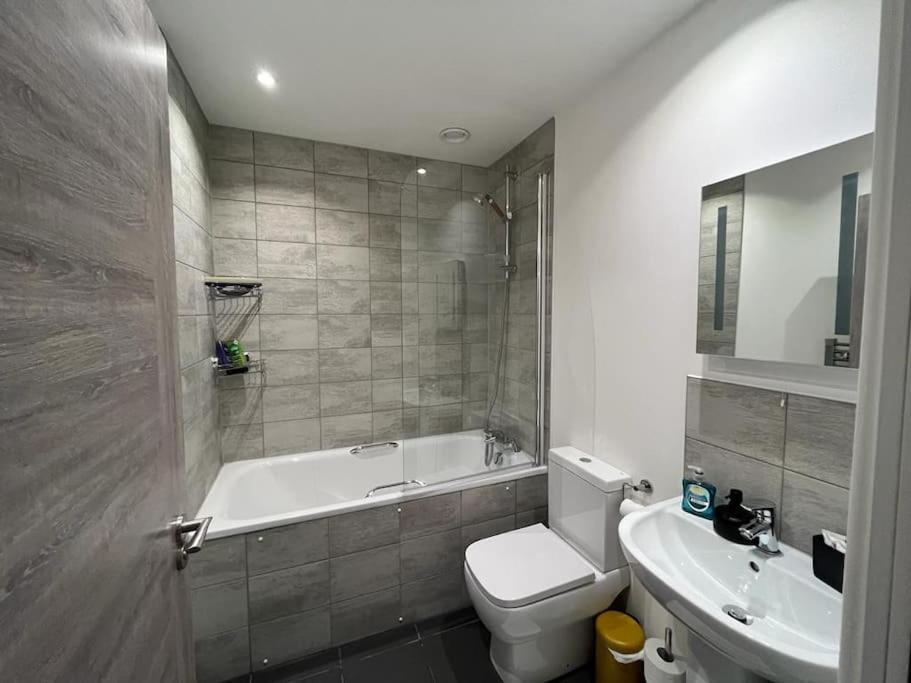 Bayard Luxe 2 Bedroom Penthouse Duplex 彼得伯勒 外观 照片